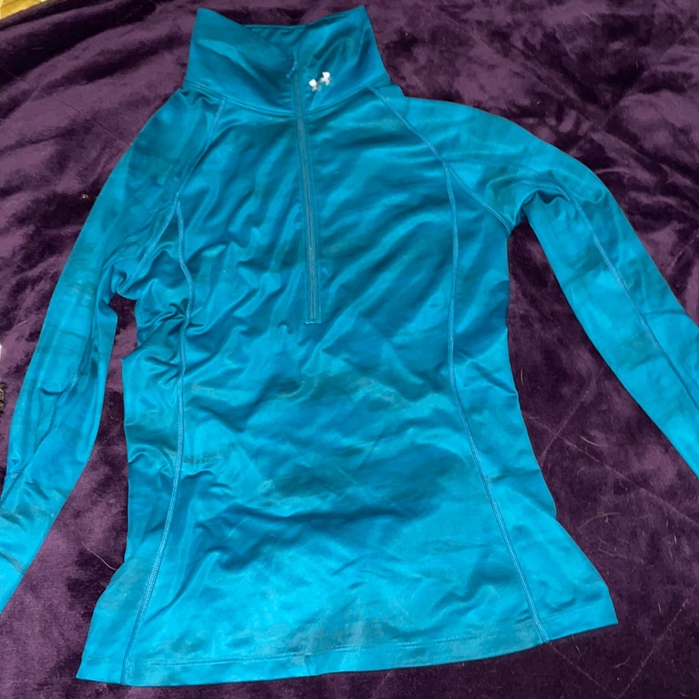 Women’s under armour long sleeve running shirt